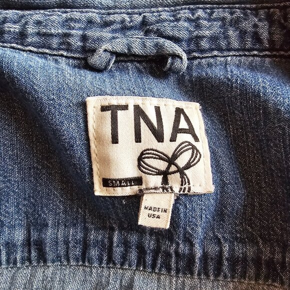 Aritzia TNA Denim Button-up Shirt - Sz S - Picture 4 of 13